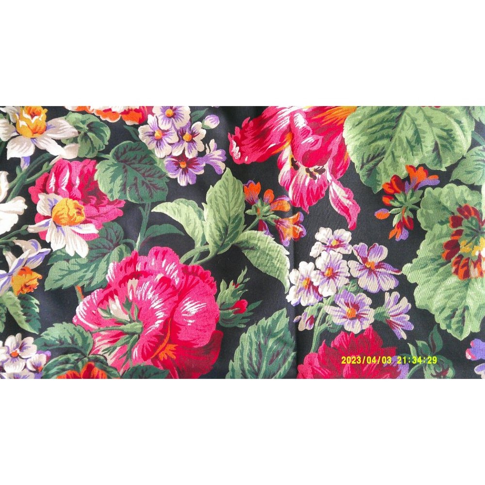 Floral Fabric * 1 1/2 yard * Sewing * Quilting * Blankets * Crafts * F215 ak
